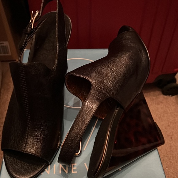 Nine West 8.5 NW Tobago Black Leather open toe wedge heels - Picture 2 of 4